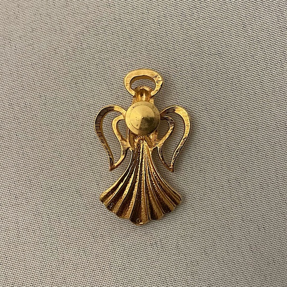 ⭐️ Vintage Gold And Rhinestone Embelished Caroling Angel Brooch - Picture 2 of 6